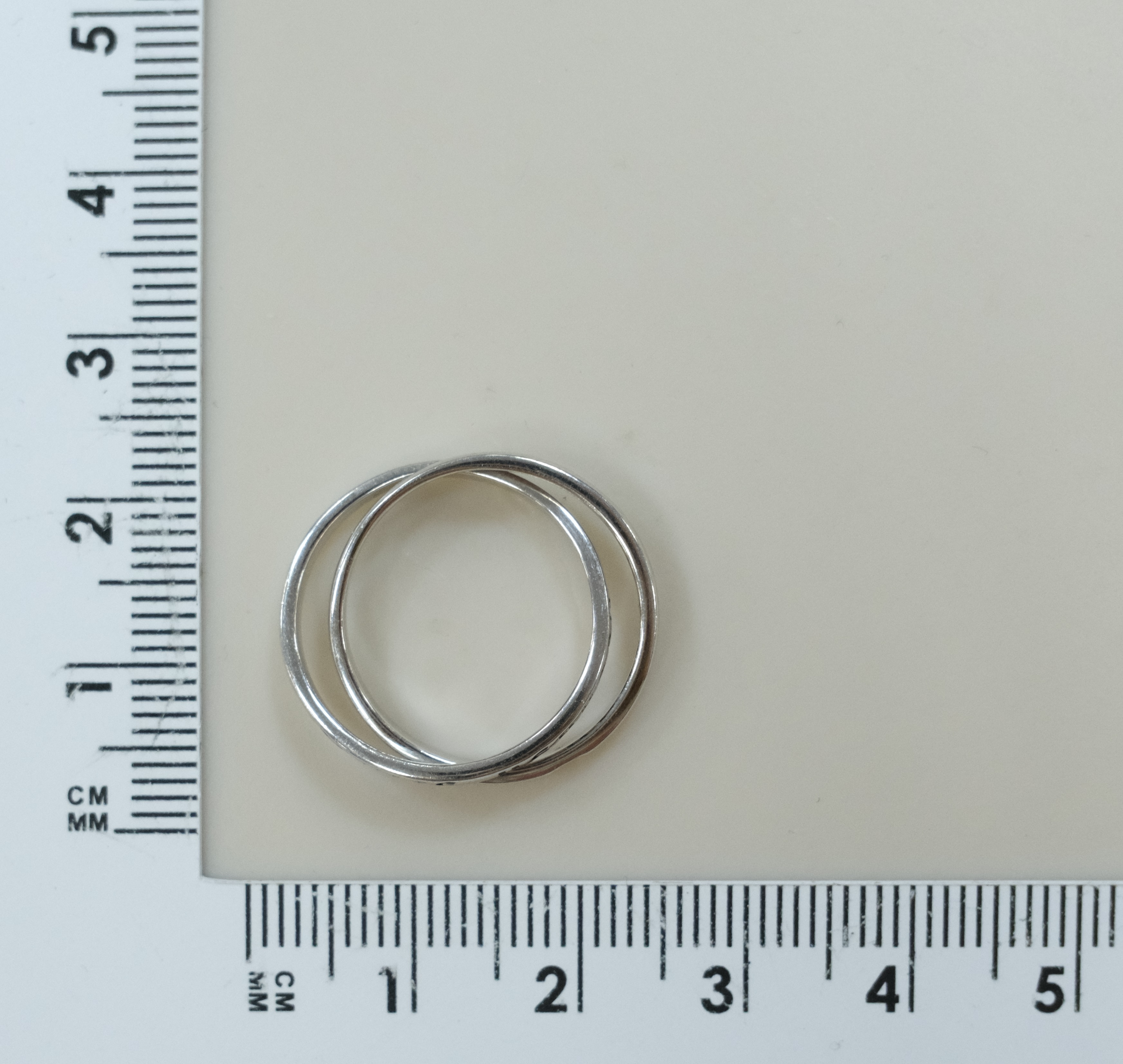 Серебряное кольцо с эмалью "Вечные ценности"